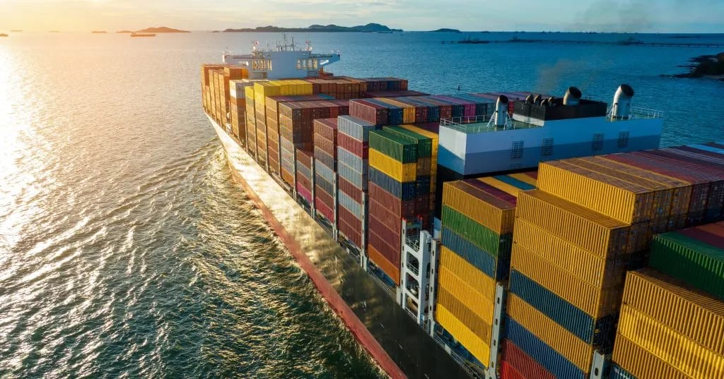 Australian PM Condemns US Tariffs as Illogical