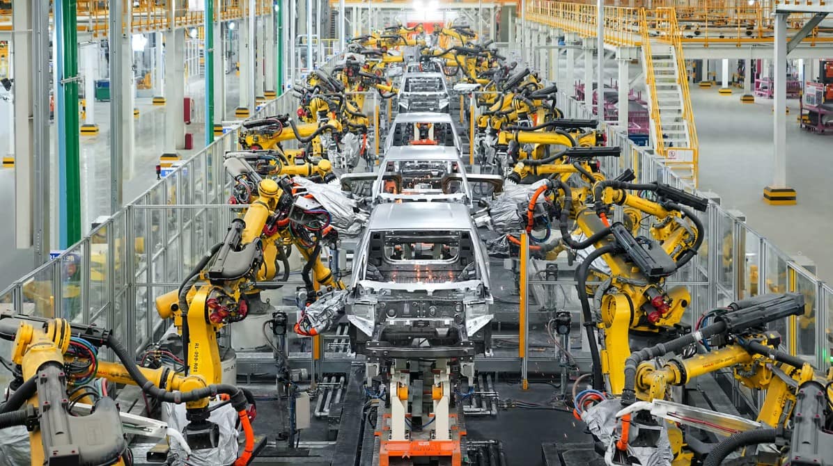EU Car Production Decline Signals Deepening Crisis in Automotive Sector