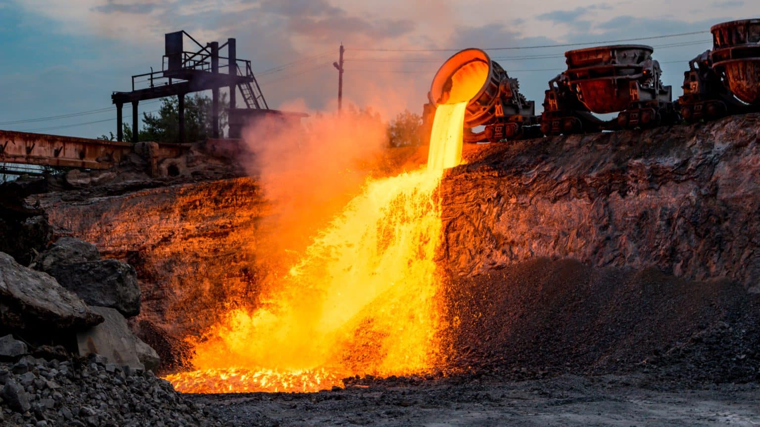 Australia Forecasts $19 Billion Decline in Iron Ore Export Revenues by 2027