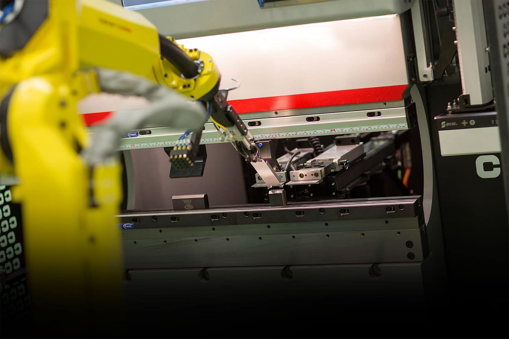MC Machinery Systems Partners with Acieta to Launch Robotic Bending Cell
