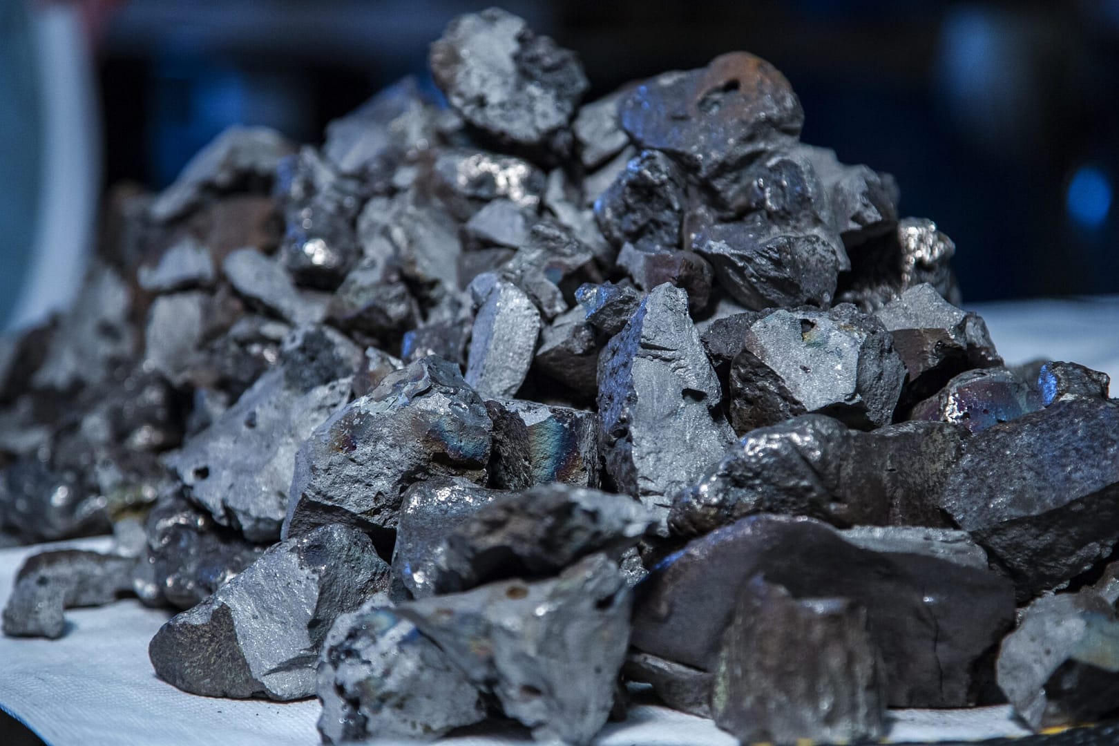 Global Ferroalloy Prices Decline Amid Weak Demand and Rising Costs