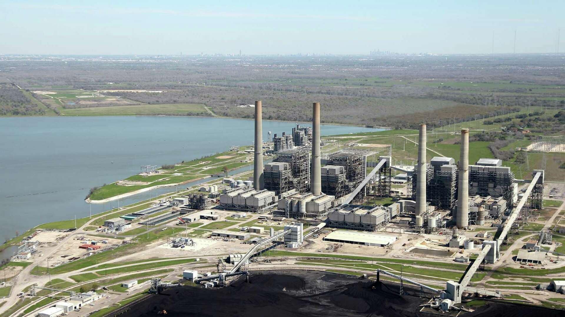 NRG Energy Acquires 738MW of Natural Gas Generation Capacity in Texas