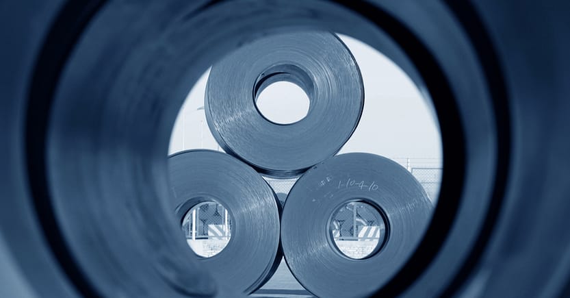 Nucor Lowers Hot-Rolled Coil Prices to $890/t Amid Market Shifts