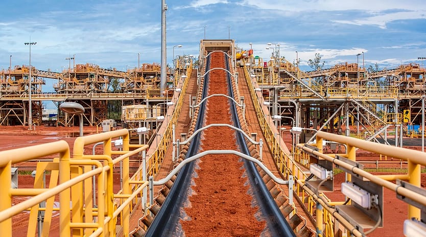 SimFer to Begin Iron Ore Shipments from Simandou in November 2025