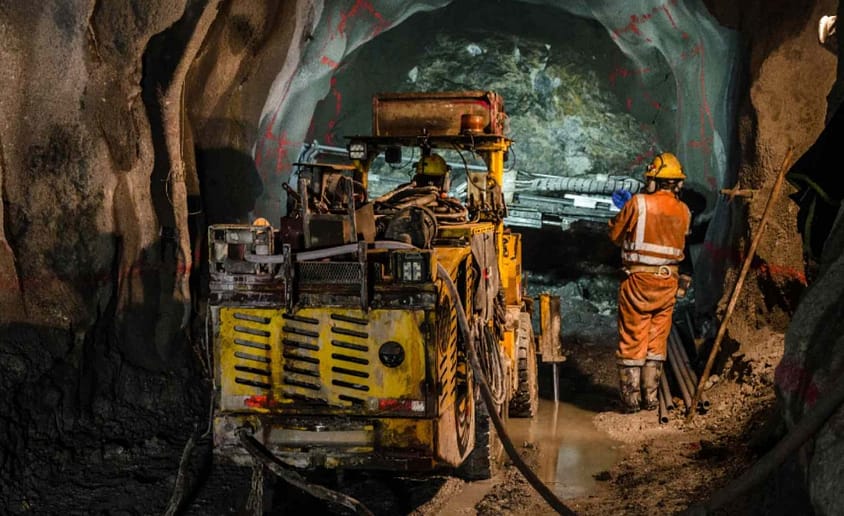 Deadly Collapse at Nigeria’s Gold Mine: At Least 100 Feared Dead in Zamfara