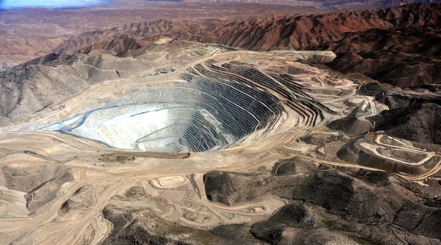 Informal Mining Boom Poses Major Risk for Peru’s Copper Investors